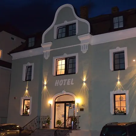Hotel Franziska 3*