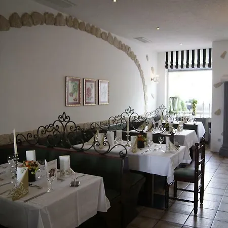 Franziska Otel Straubing
